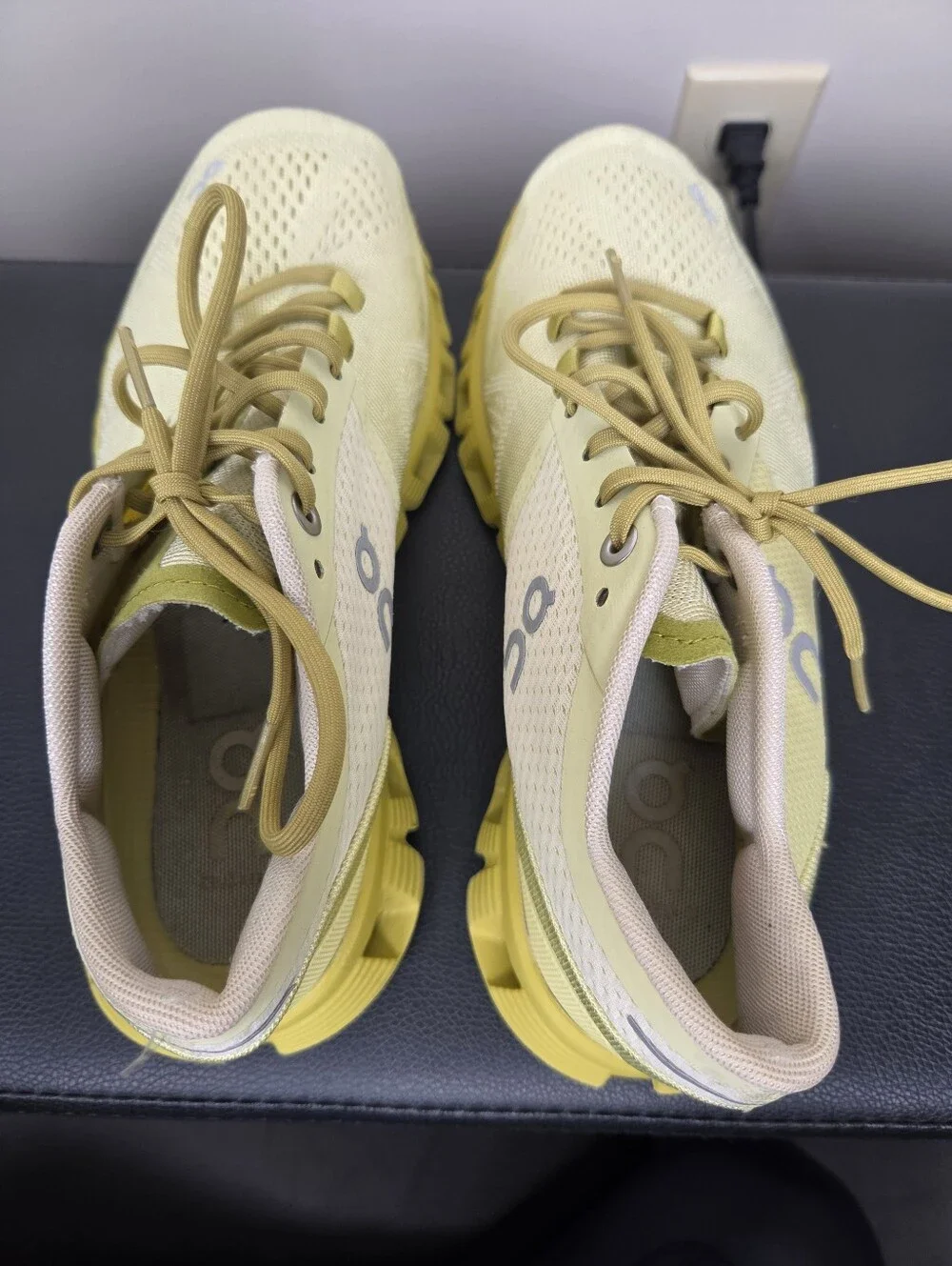 On Cloud X Women's Running Shoes Size 6 Glade Citron Yellow Cross Trainers Helio